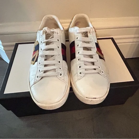 GUCCI LOVED 🩵 - Picture 3 of 7